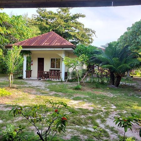 Celtis Resort Pulau Malapascua Bagian luar foto