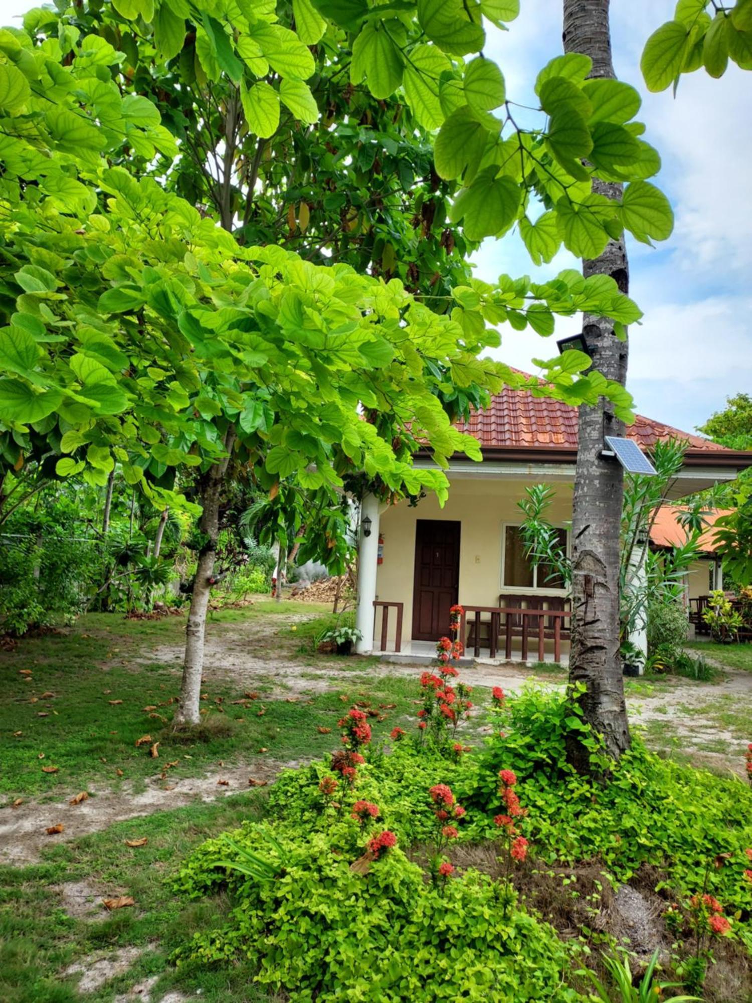 Celtis Resort Pulau Malapascua Bagian luar foto